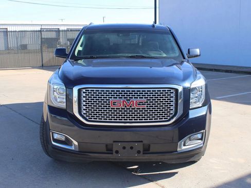 Used 2017 GMC Yukon XL Denali w/ Open Road Package RWD image 2