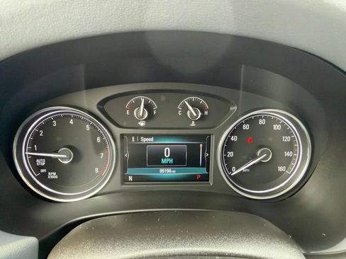 Used 2019 Buick Enclave Essence AWD/4WD image 25