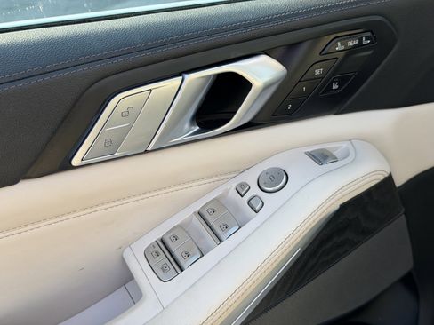 Used 2020 BMW X7 xDrive40i w/ Premium Package image 26