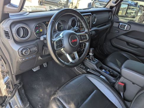 Used 2021 Jeep Wrangler Unlimited Sahara AWD/4WD image 14