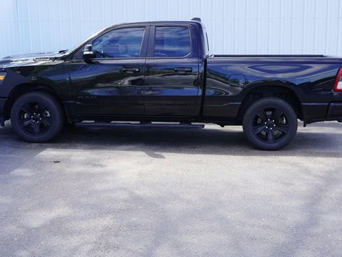 Used 2022 RAM 1500 Big Horn AWD/4WD image 3