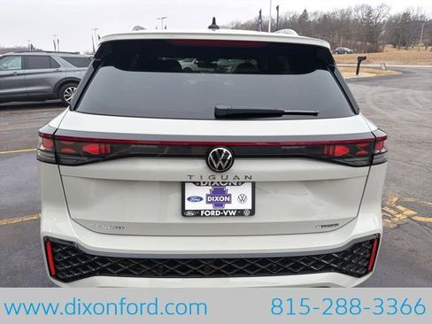 New 2026 Volkswagen Tiguan SEL R-Line image 6