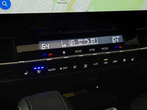 Used 2025 Toyota Sienna XSE w/ XSE Premium Package AWD/4WD image 28