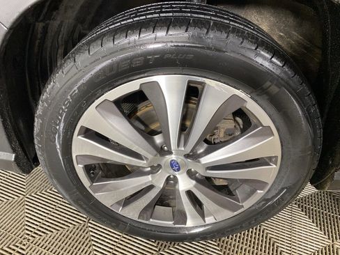 Used 2022 Subaru Ascent Limited w/ Technology Package image 13