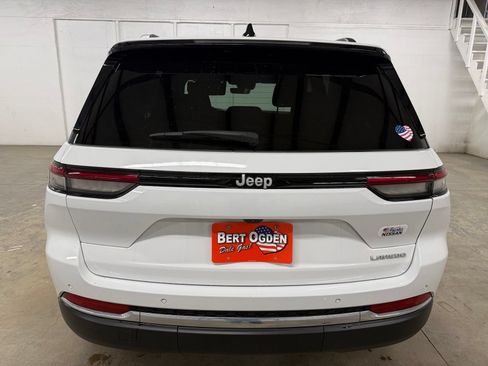 Used 2025 Jeep Grand Cherokee Laredo w/ MOPAR Finishing Package RWD image 6