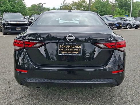 Used 2024 Nissan Sentra SV FWD image 5