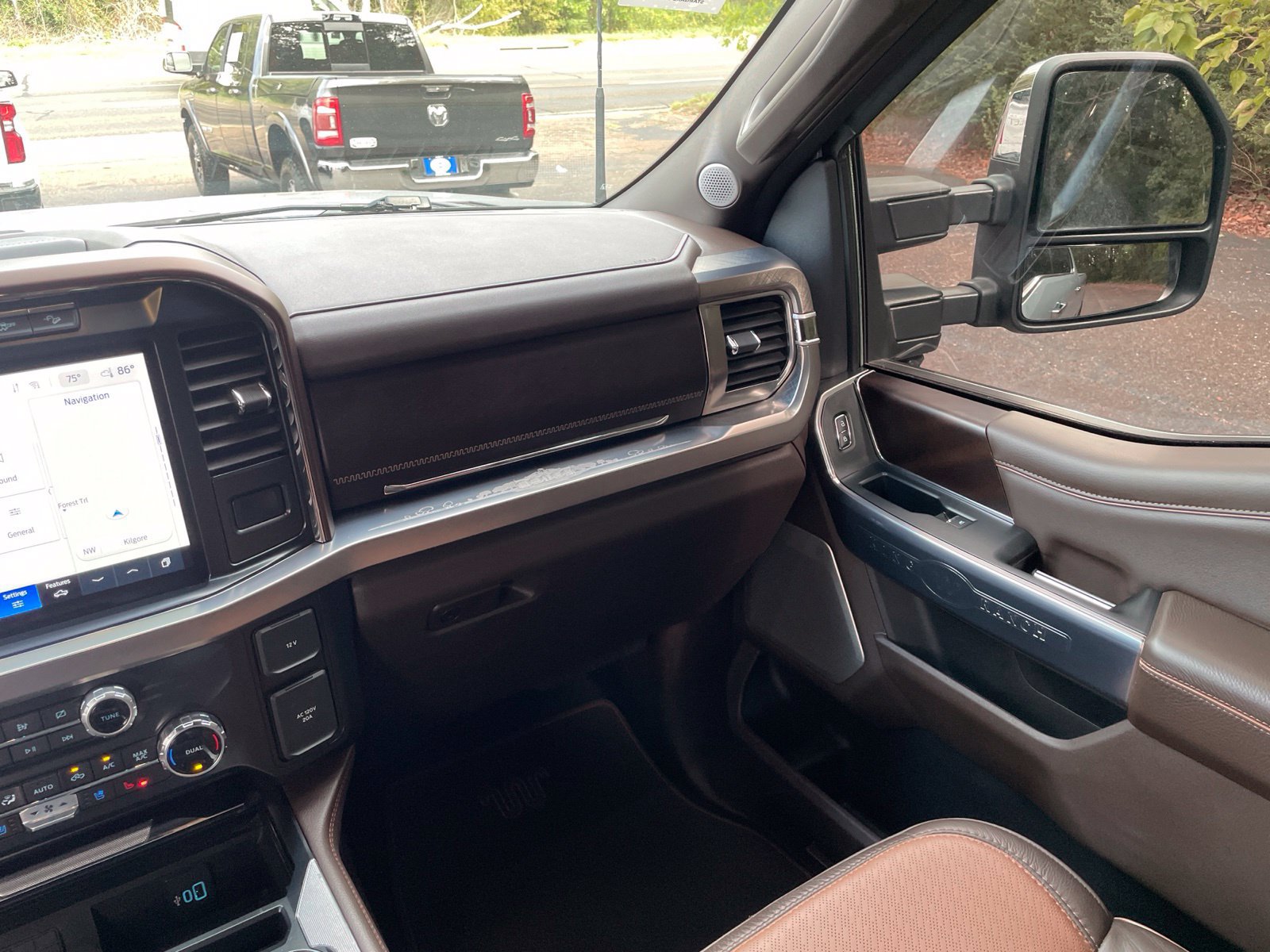 Used 2024 Ford F350 King Ranch w/ Chrome Package AWD/4WD image 41