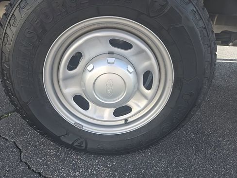 Used 2021 Ford F250 XL w/ Power Equipment Group image 34