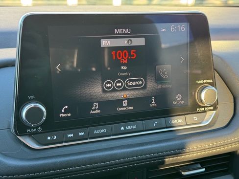 Certified 2023 Nissan Rogue SV image 22