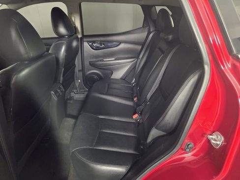 Used 2017 Nissan Rogue Sport SL image 25