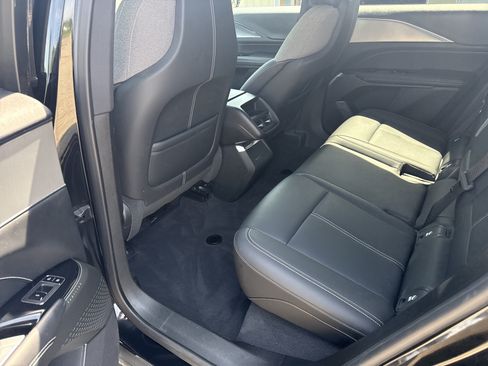 Used 2024 Cadillac Lyriq Tech RWD image 15