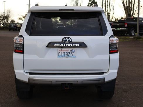 Used 2024 Toyota 4Runner TRD Off-Road Premium w/ Moonroof Package image 5