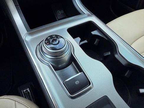 Used 2022 Ford Edge SEL image 30