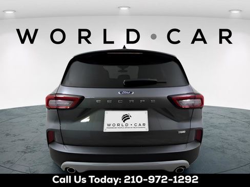 Used 2024 Ford Escape SE FWD image 4