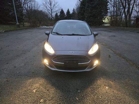 Used 2014 Ford Fiesta Titanium image 8