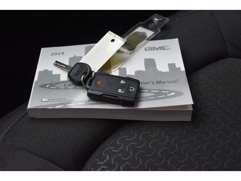 Used 2019 GMC Canyon SLE w/ SLE Convenience Package image 33