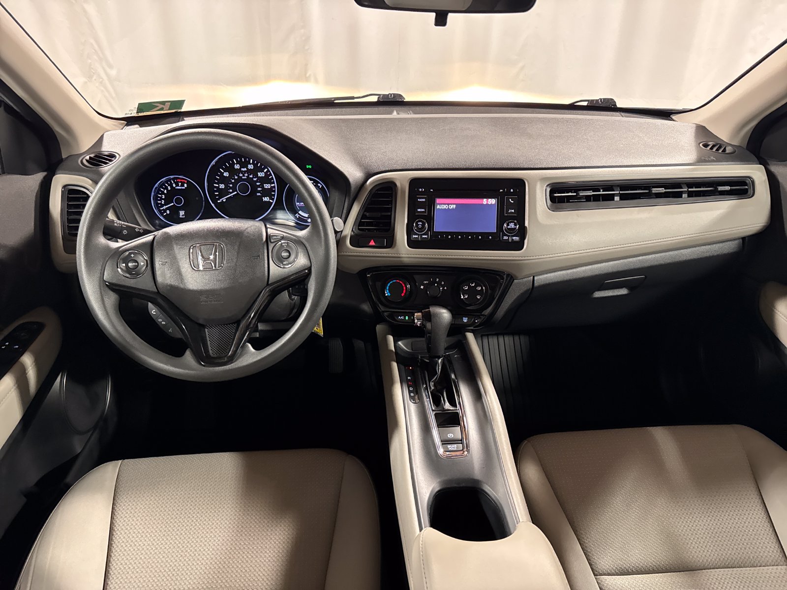 Certified 2019 Honda HR-V LX image 4
