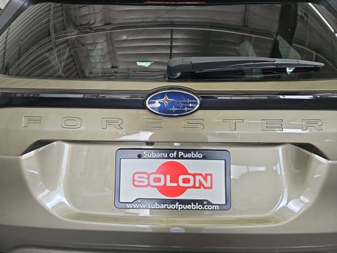 Used 2025 Subaru Forester Premium AWD/4WD image 27