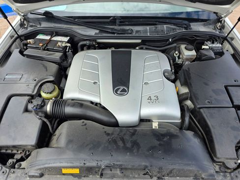 Used 2004 Lexus LS 430 image 28