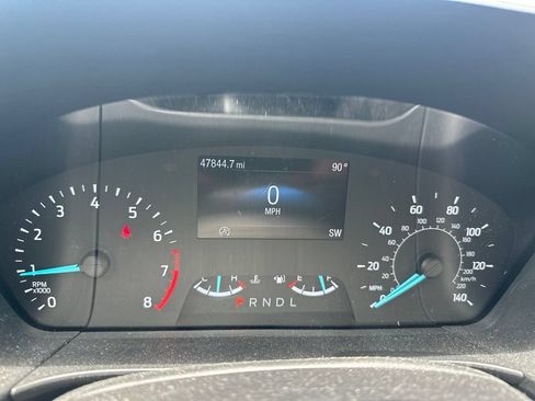 Used 2022 Ford Escape SE w/ SE Sport Appearance Package FWD image 3