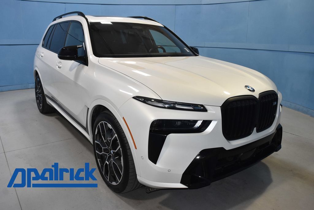 Used 2025 BMW X7 M60i AWD/4WD image 1