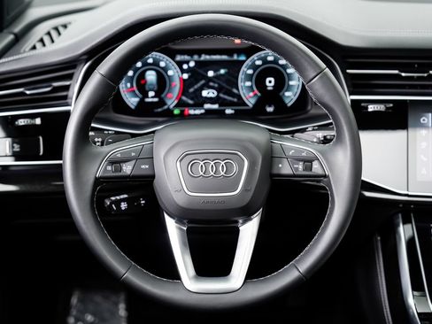 Certified 2025 Audi Q7 3.0T Prestige w/ Prestige Package AWD/4WD image 12