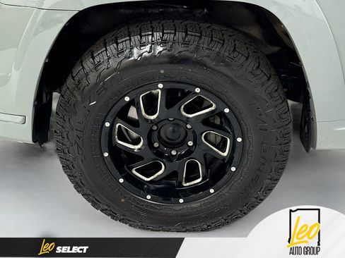Used 2022 Toyota 4Runner TRD Sport w/ Technology Package AWD/4WD image 32