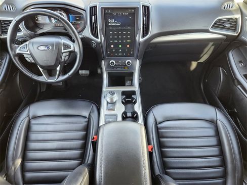 Certified 2022 Ford Edge SEL w/ Convenience Package image 12