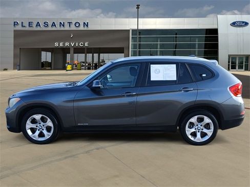 Used 2014 BMW X1 sDrive28i image 2