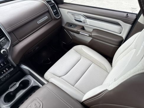 Used 2025 RAM 1500 Laramie w/ Laramie Southwest Edition image 27