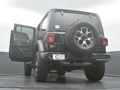 Used 2022 Jeep Wrangler Unlimited Rubicon w/ LED Lighting Group AWD/4WD image 62