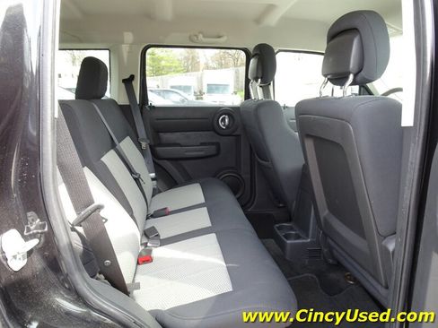 Used 2010 Dodge Nitro Heat AWD/4WD image 14
