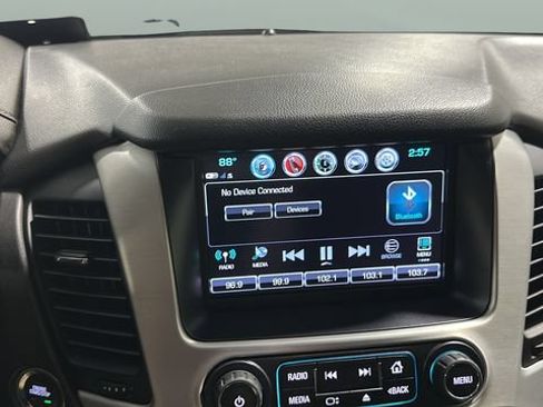 Used 2020 GMC Yukon XL SLT w/ Open Road Package AWD/4WD image 17