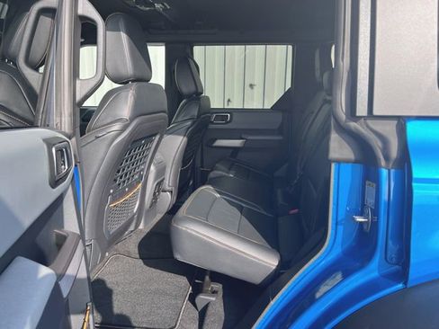 Used 2022 Ford Bronco Badlands image 14