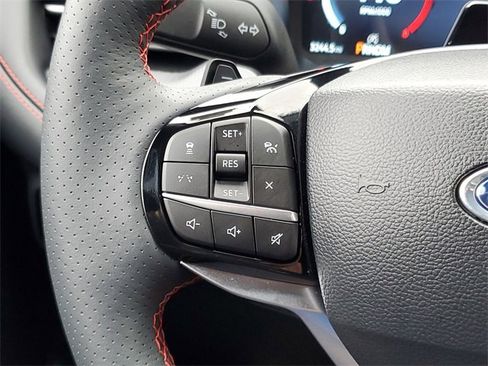 Certified 2025 Ford Explorer ST image 16