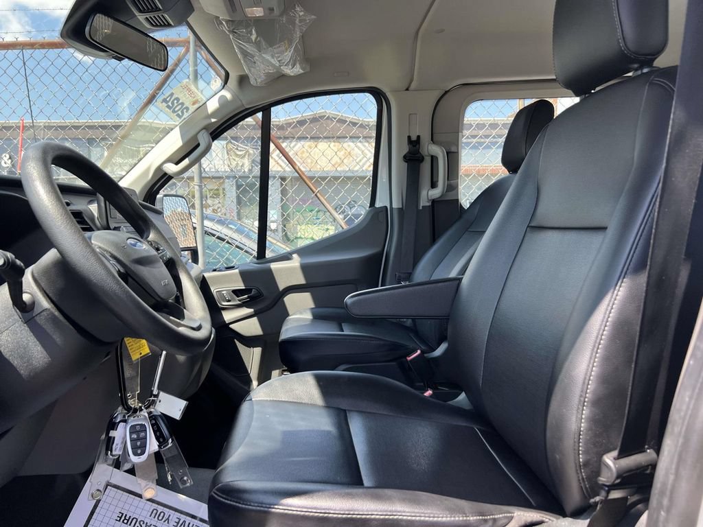 Used 2024 Ford Transit 350 XL RWD image 18