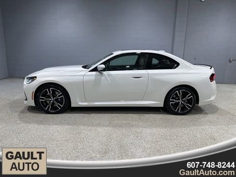 Certified 2025 BMW 230i xDrive Coupe w/ M Sport Package image 5
