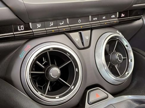 Used 2017 Chevrolet Camaro SS RWD image 19