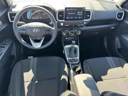 New 2026 Hyundai Venue SEL FWD image 23
