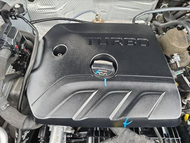 Used 2025 Chevrolet TrailBlazer LT AWD/4WD image 21