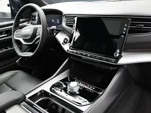 New 2026 Jeep Grand Wagoneer L 4WD image 14