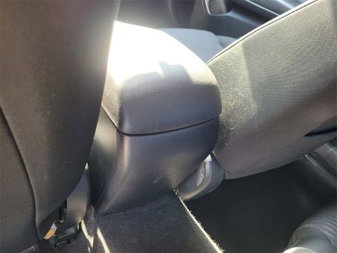 Used 2016 MAZDA MAZDA3 i Sport w/ Preferred Equipment Package image 6