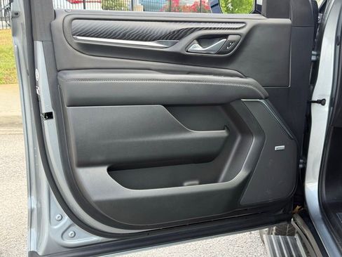 Used 2024 GMC Yukon Denali AWD/4WD image 23
