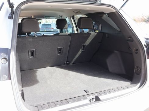 Used 2022 Chevrolet Equinox LS w/ LS Convenience Package image 16