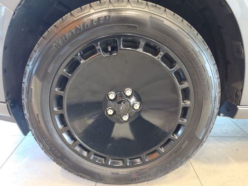 Used 2026 Ford Maverick Lobo AWD/4WD image 14