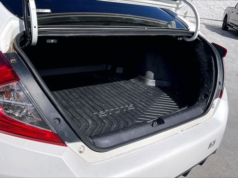 Used 2019 Honda Civic Sport image 18