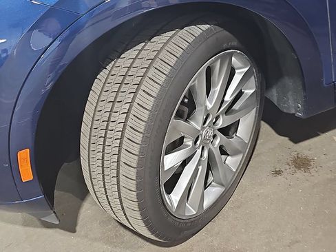 Certified 2023 Buick Envision Avenir AWD/4WD image 39