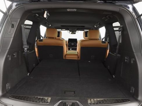 Used 2024 INFINITI QX80 Sensory AWD/4WD image 39