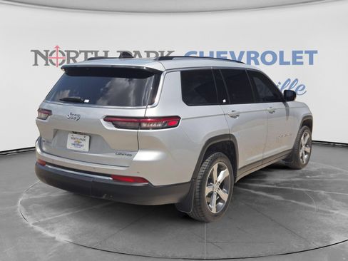 Used 2021 Jeep Grand Cherokee L Limited w/ MOPAR Finishing Package AWD/4WD image 3