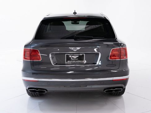 Used 2020 Bentley Bentayga V8 image 4